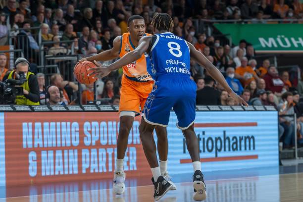 通过换帅取 通过换帅取